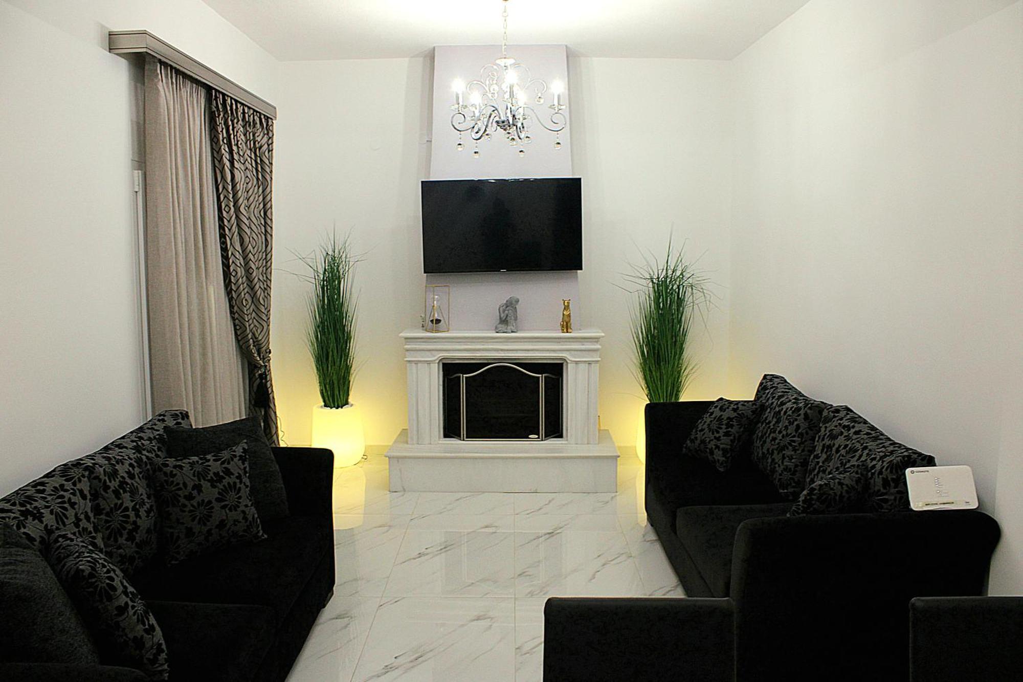 Black & White Seaside House Kalamia Corinth Bagian luar foto